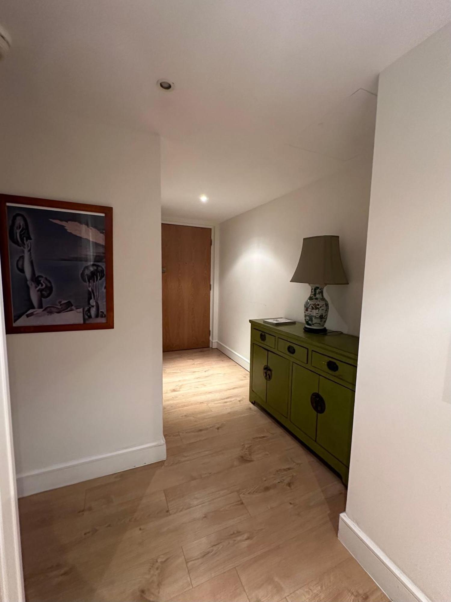 Canary Wharf 1 Bed Apartment Лондон Екстер'єр фото